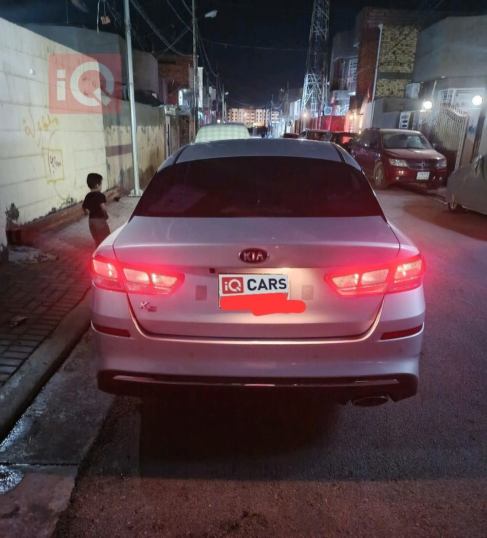 Kia K5